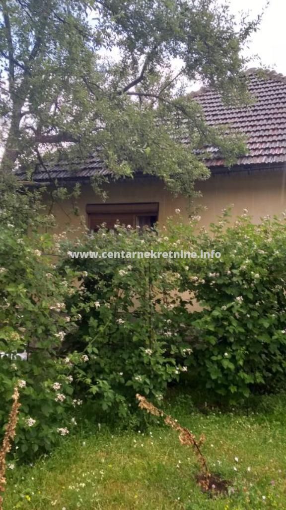 Plot and house in Kolašin