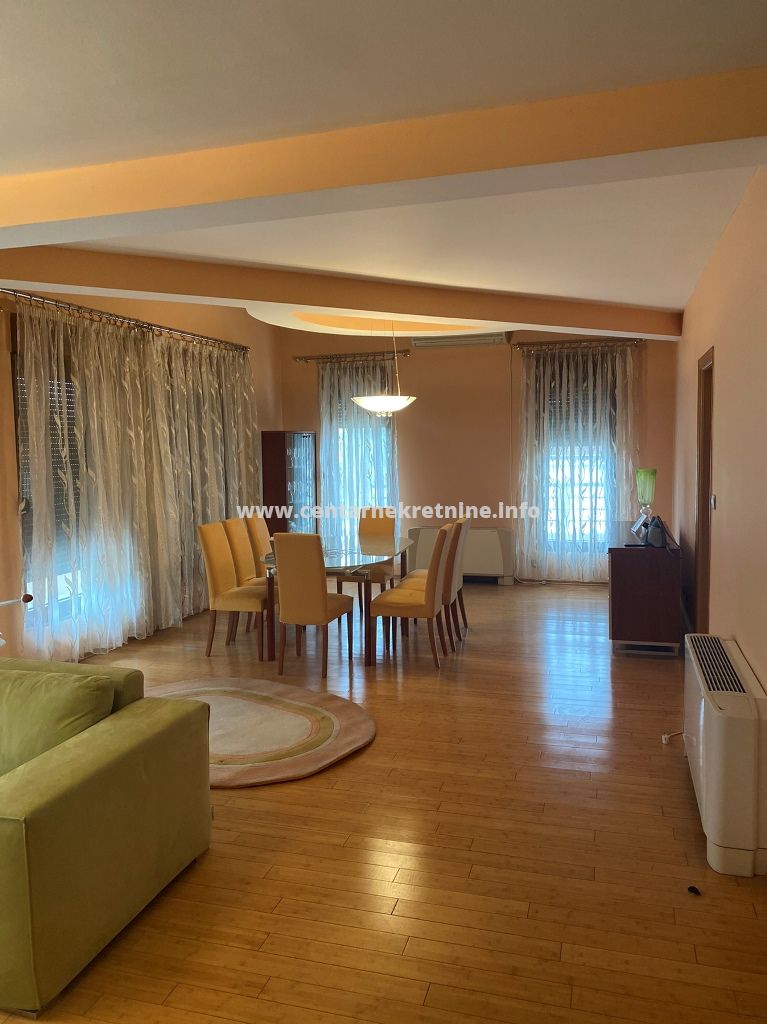 Four bedroom apartment Preko Morace