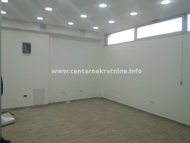 For sale, commercial property 118m2, Preko Morace, Podgorica