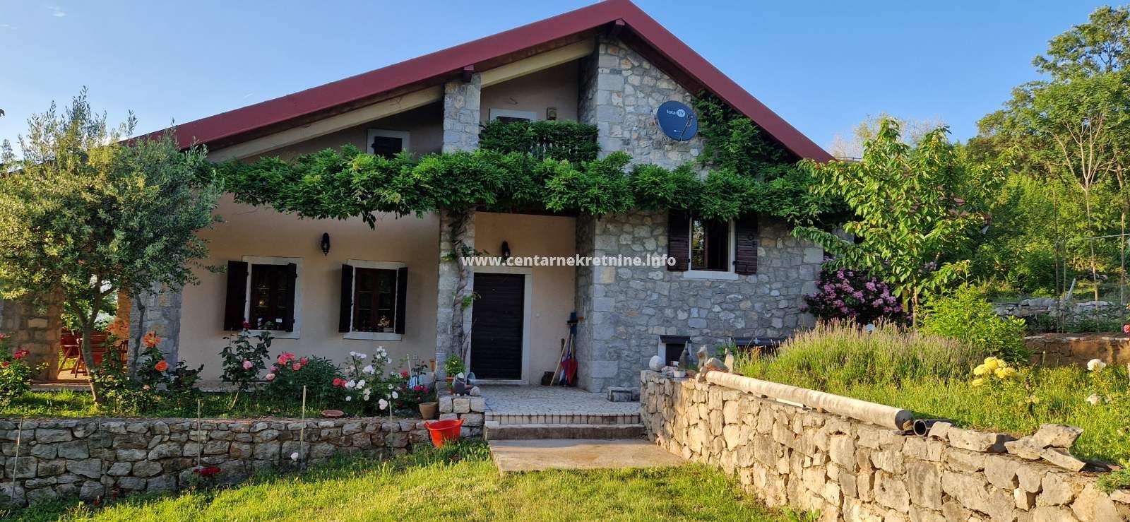 For sale, house 260m2, Kuci, Podgorica