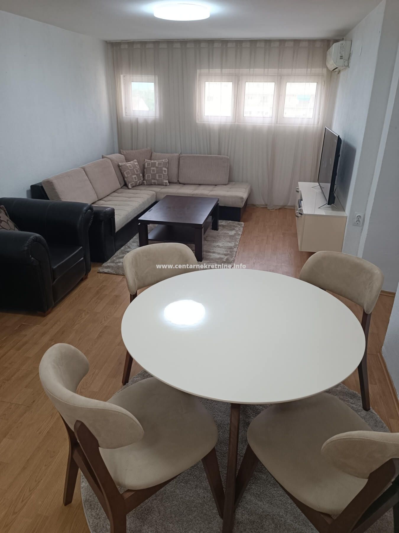 Izdavanje, dvosoban stan 58m2, Centar, Podgorica