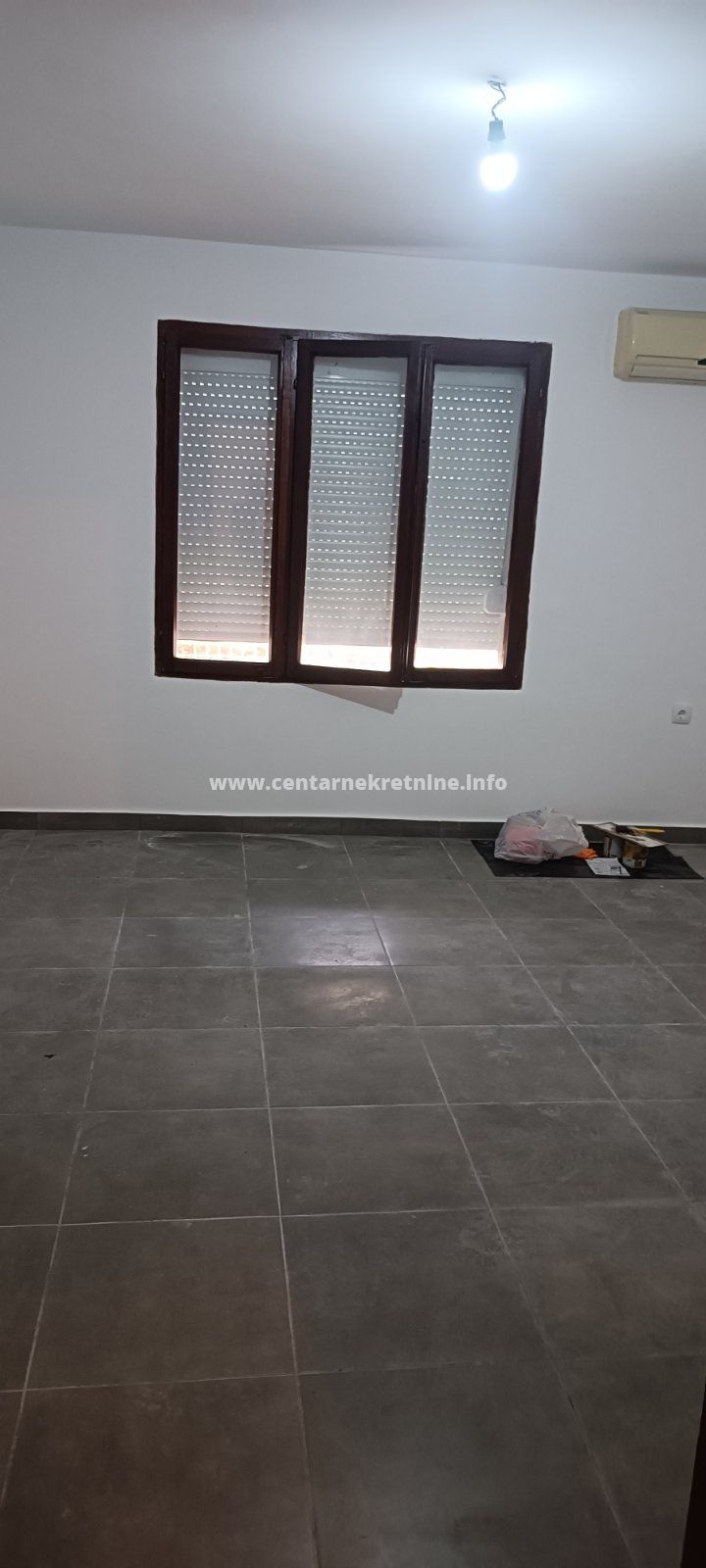 Izdavanje, dvosoban stan 60m2, Stara varos, Podgorica