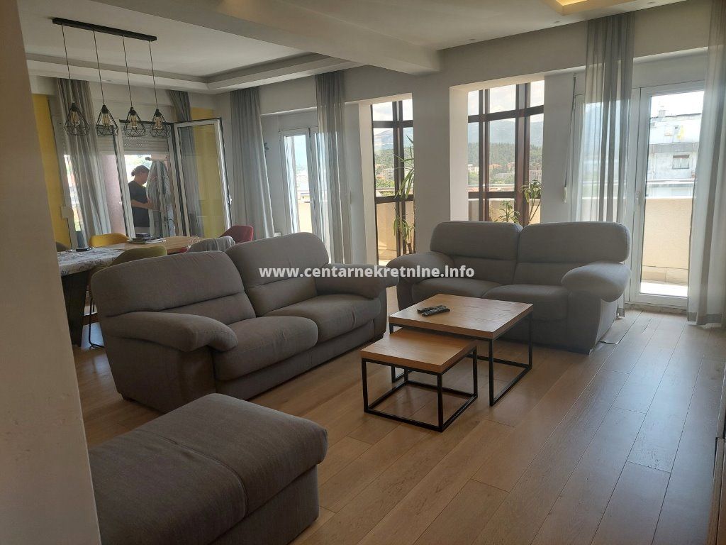 For sale, four bedroom apartment 165m2, Preko Morace