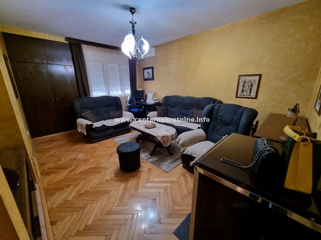 Izdavanje, dvosoban stan 70m2, Zabjelo, Podgorica