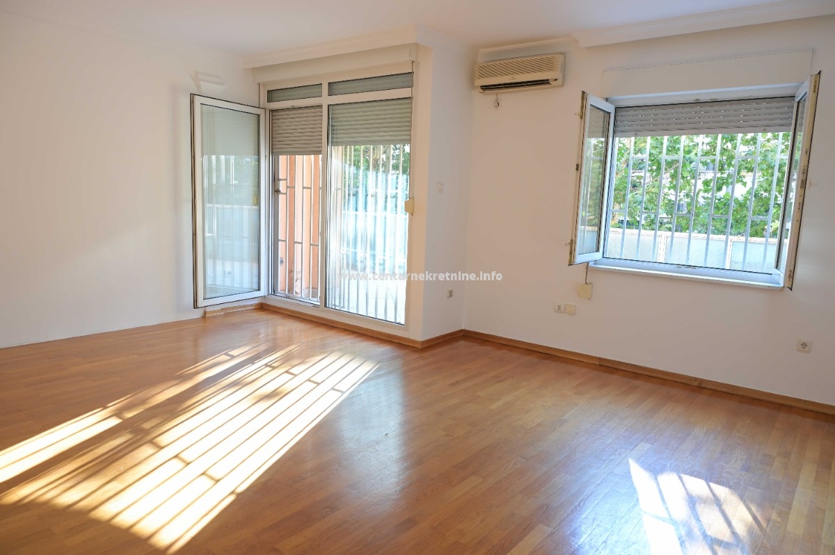 For rent business premise 48m2, Preko Morace, Podgorica