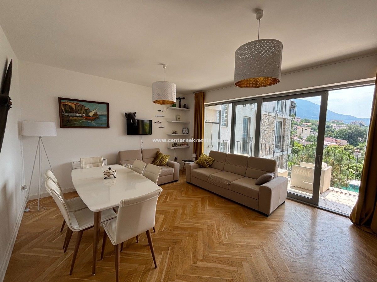 For sale, two bedroom apartment 78m2, Dobrota, Kotor