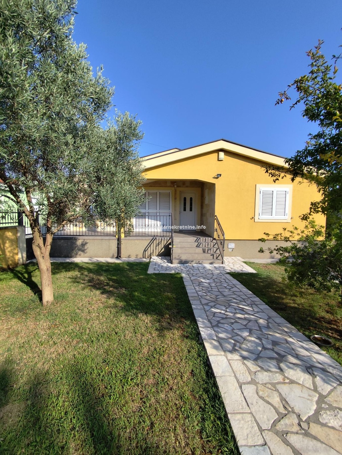 For rent, house 165m2, Farmaci, Podgorica