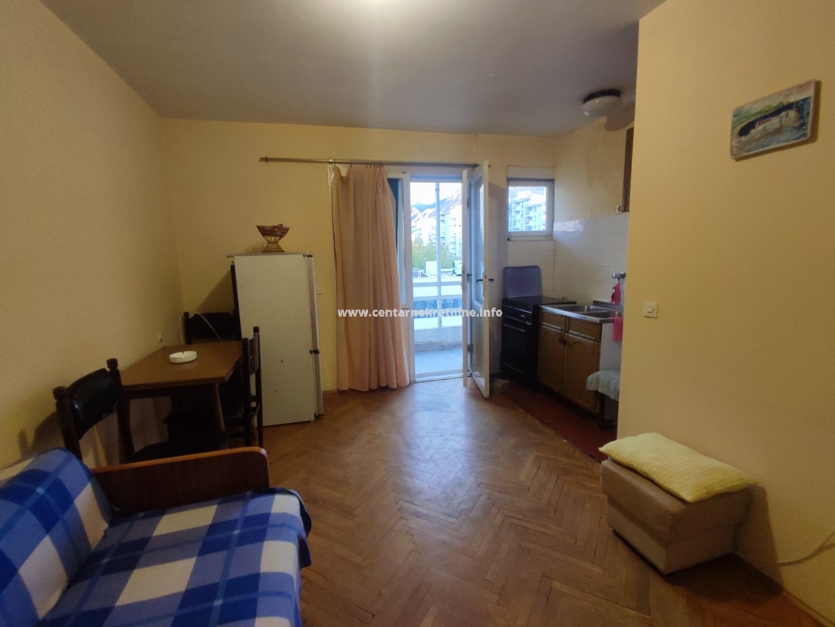 Prodaja, jednosoban stan 43m2, Centar, Bar