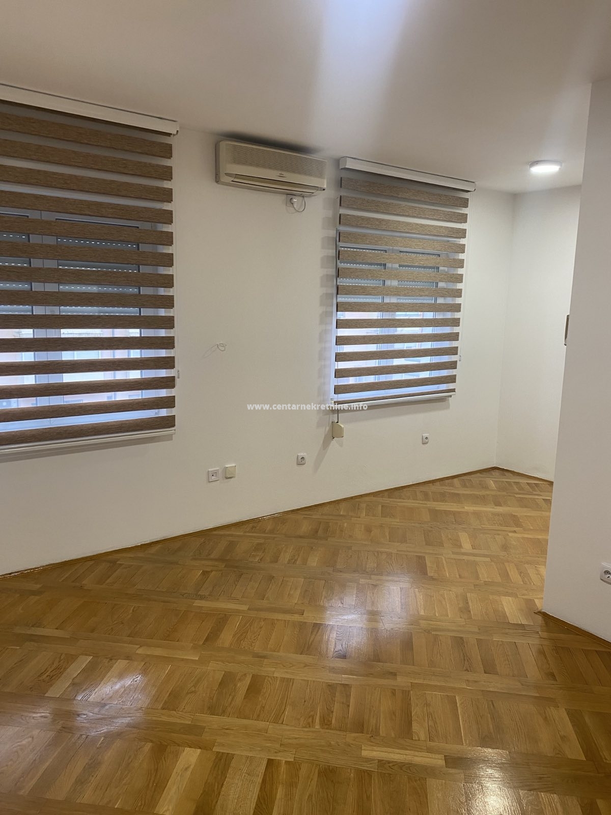 Izdavanje, poslovni prostor 49m2, Preko Morace, Podgorica 