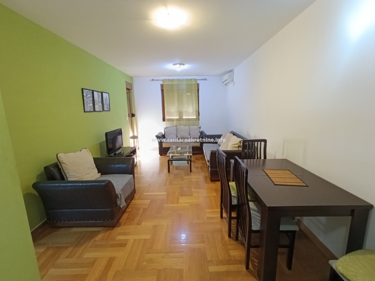 Izdavanje, jednosoban stan 44m2, Stari aerodrom, Podgorica