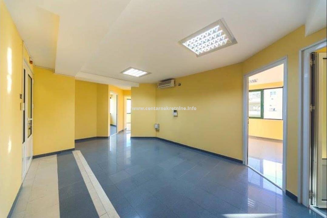 Prodaja, poslovni prostor 170m2, Centar, Podgorica